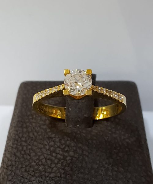 RING 18KT/CD 0.29CT/SD 0.07CT/FSI1