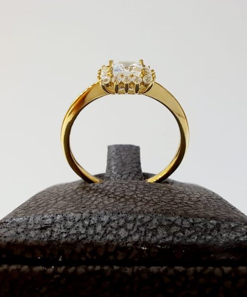 RING 9KT/ CUBIC ZIRCONIA