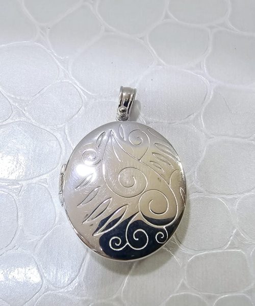 PENDANT SILVER/ LOCKET