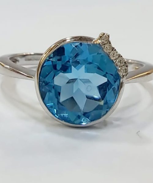 RING 18KT/ 0.02CT/ 2.12CT BLUE TOPAZ