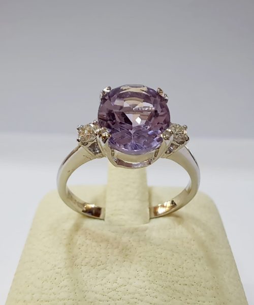 RING 18KT/ 0.16CT VSG/ AMETHYST 2.5CT