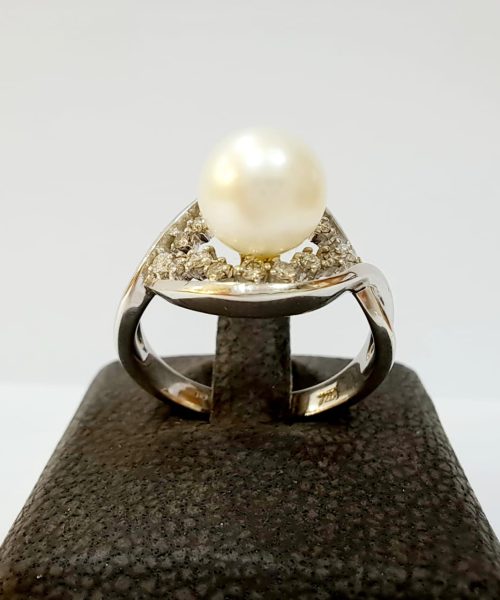 RING  18KT/0.18CT VSG/PEARL