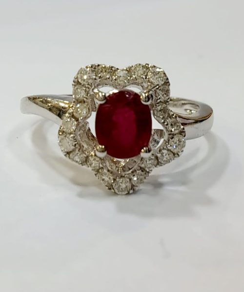 RING 18KT/ 0.16CT VSG/ 0.57CT RUBY